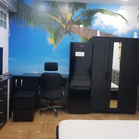 Apartament Langa Monza Lägenhet Bukarest Exteriör bild