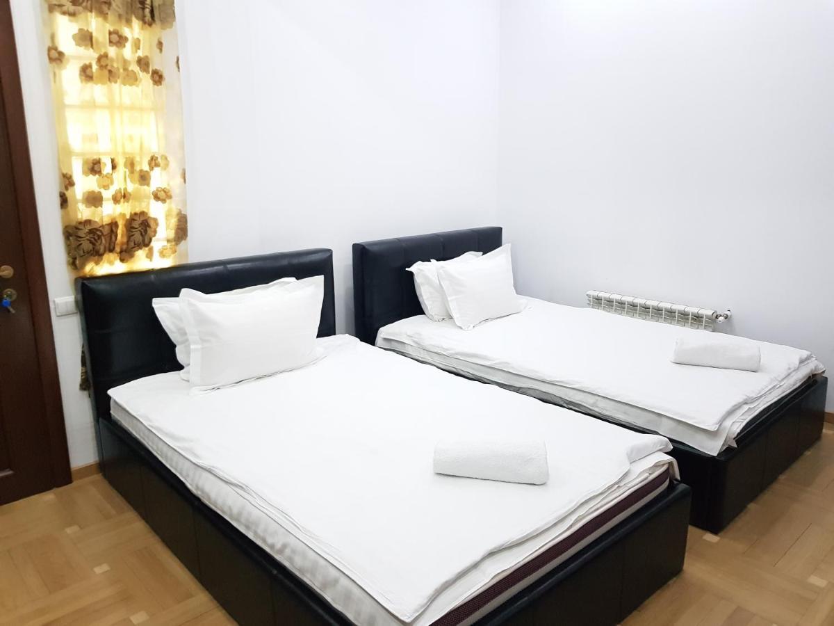 Apartament Langa Monza Lägenhet Bukarest Exteriör bild
