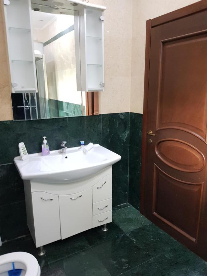 Apartament Langa Monza Lägenhet Bukarest Exteriör bild